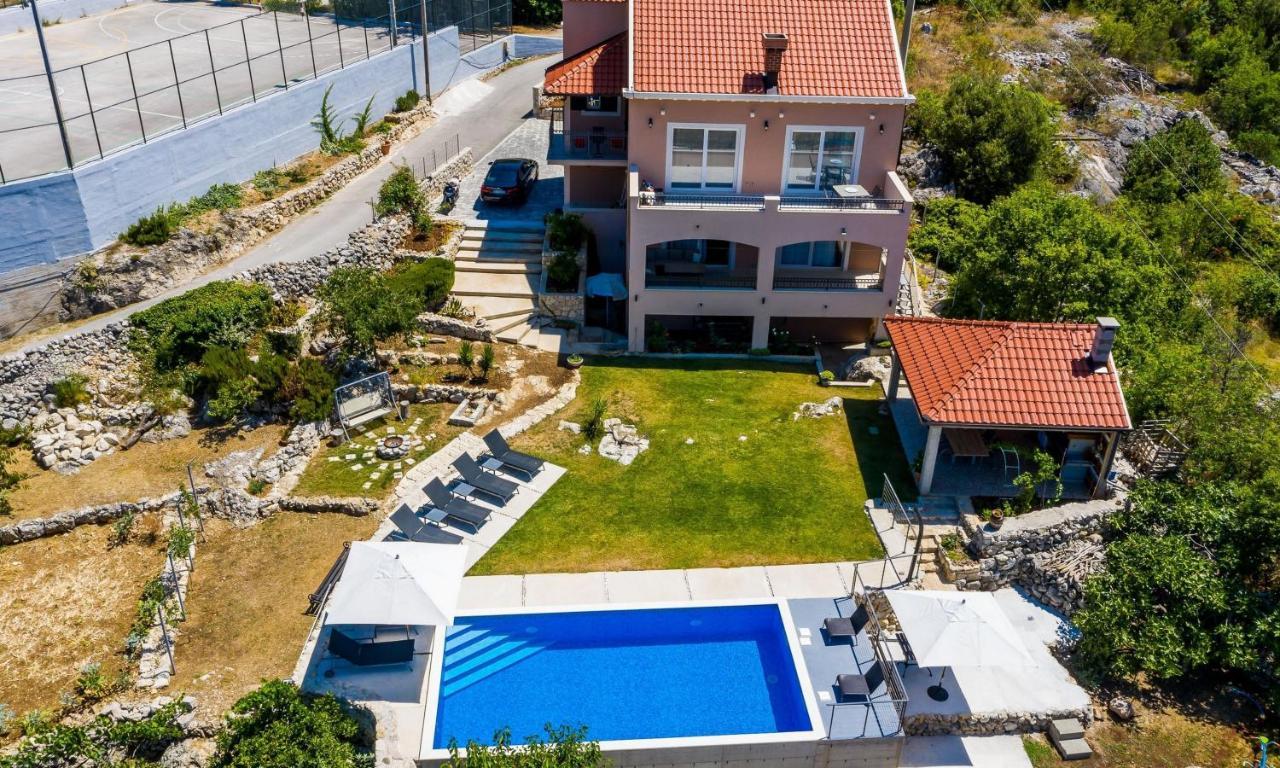 Majkovica *